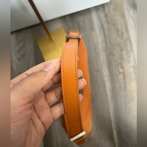 Fendi Orange baguette shoulder bag - Picture 3 of 16